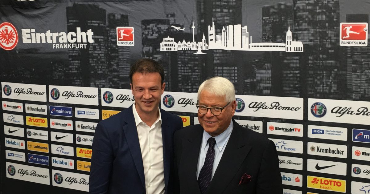 Wolfgang Steubing freut sich Fredi Bobic bei der Eintracht begrüßen zu dürfen.