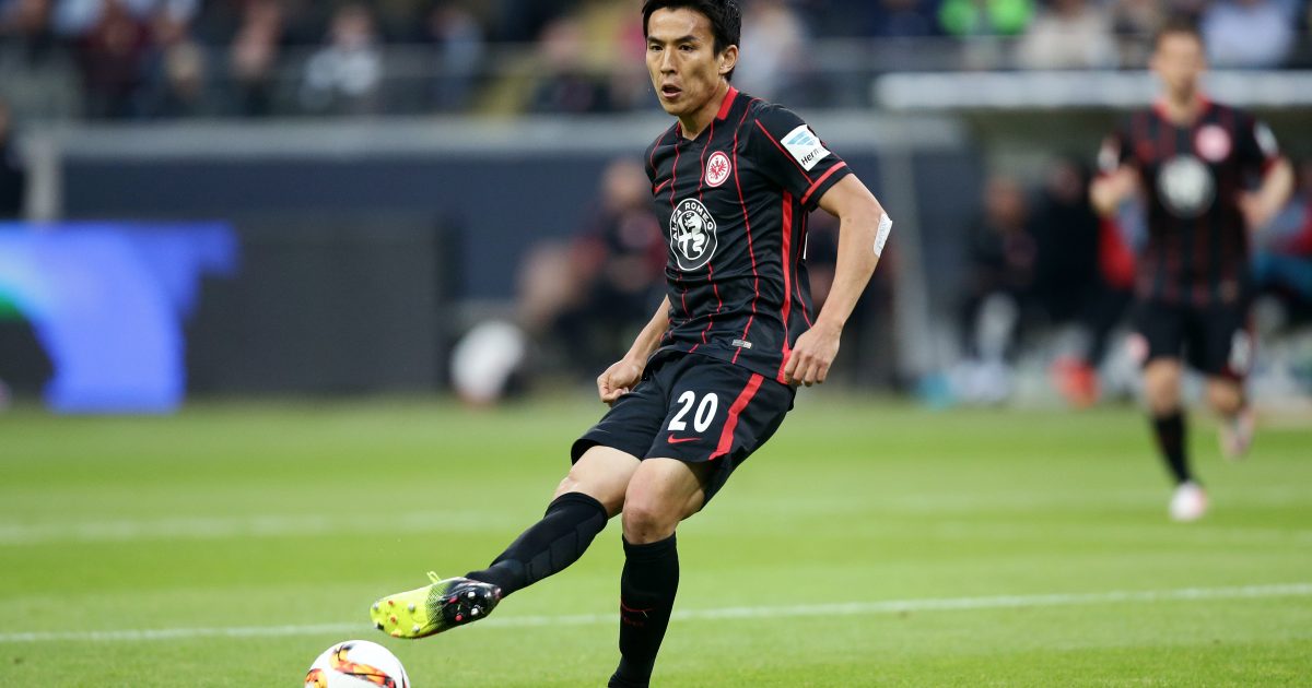 Makoto Hasebe wird auch weiterhin das Trikot der Eintracht tragen.