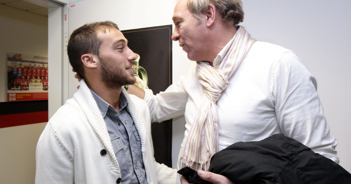 Cenk Tosun bestritt bereits 10 Länderspiele für die Türkei und erzielte drei Treffer.