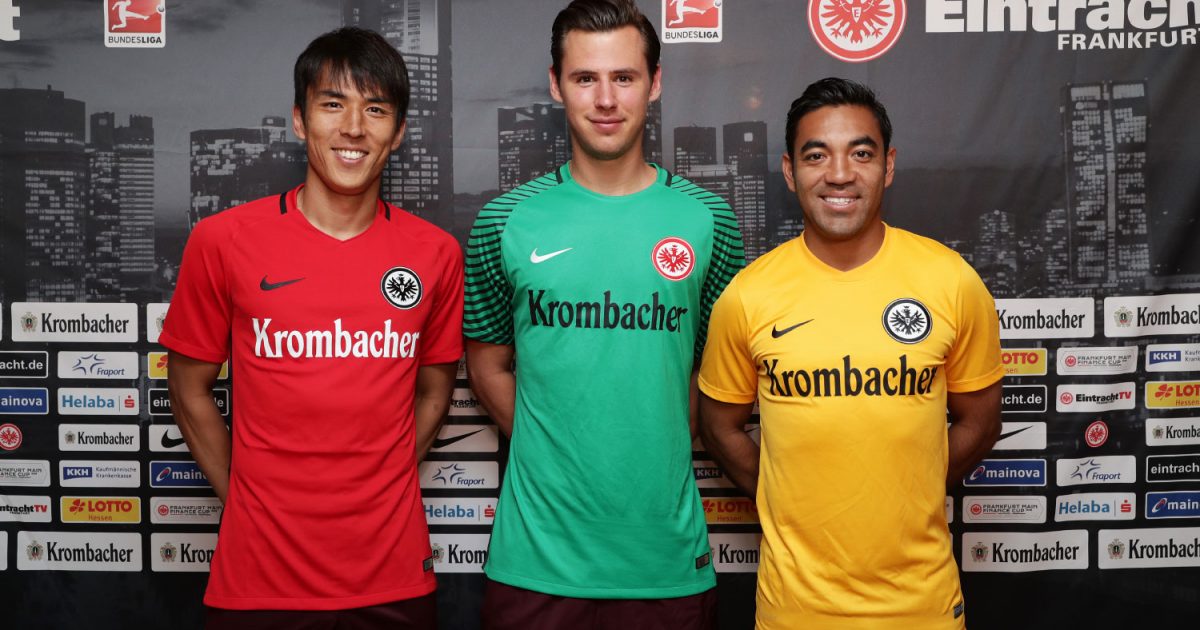 Die neue Saison wird bunt: Die SGE wird auswärts in rot antreten, im Ausweichfall werden gelbe Jerseys übergestreift. Die Torhüter werden grüne Trikots tragen. Bildquelle: Eintracht Frankfurt