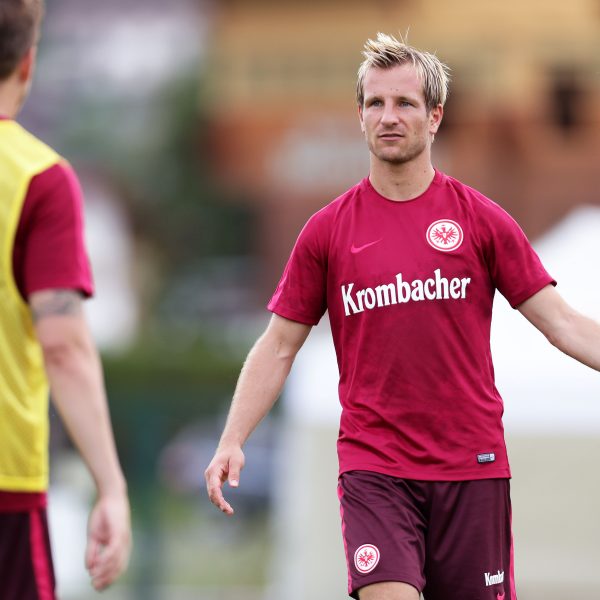 Stefan Aigner zeigt sich erfreut über die neuerlichen Trainingseinheiten,