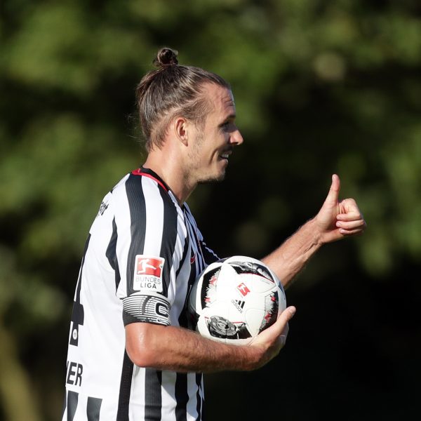 Alex Meier traf im ersten Test der Eintracht viermal.