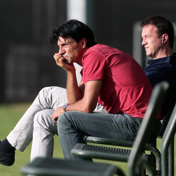 Fredi Bobic und Bruno Hübner können noch nicht absehen, wann die Langzeitverletzten wieder zurückkehren.