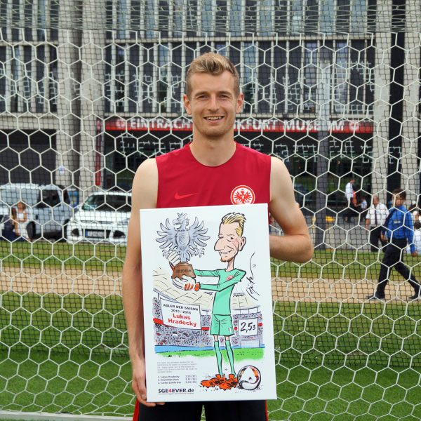 Lukas Hradecky hat schon einen Platz für diese besondere Auszeichnung gefunden