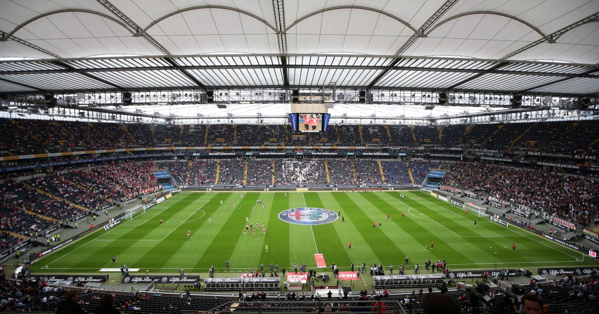 Gut die Hälfte aller Zuschauer im Waldstadion besitzen eine Dauerkarte. 