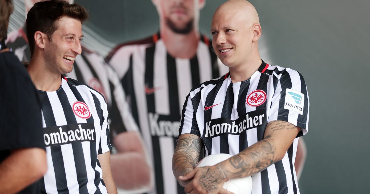 Russ und Abraham bei der Mannschaftsvorstellung