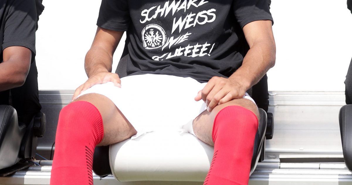In den nächsten Spielen nur Zuschauer: Michael Hector. 