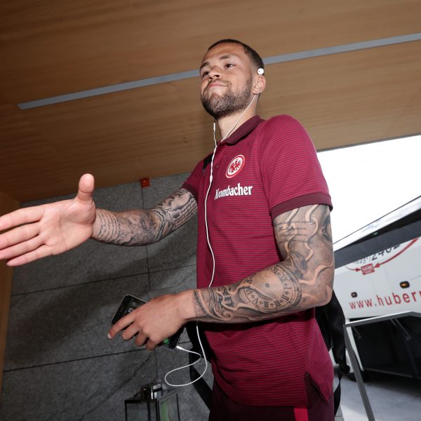 Luc Castaignos verabschiedet sich aus Frankfurt und wechselt nach Lissabon.