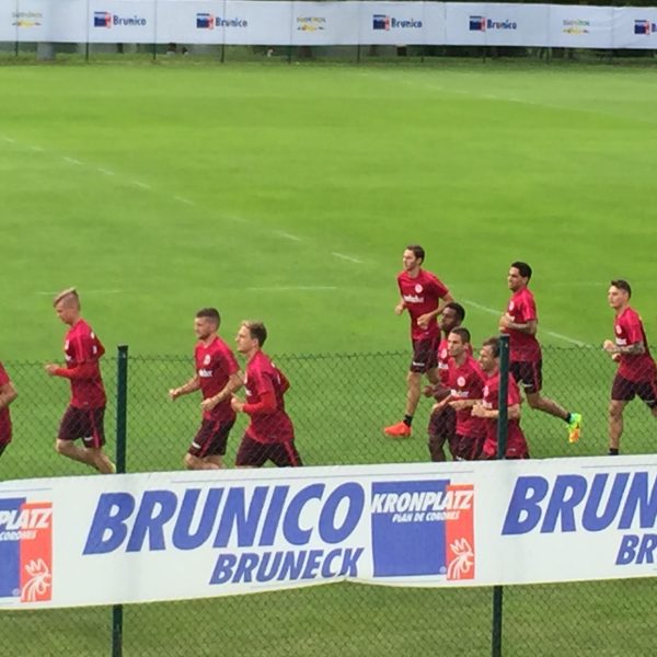 Am heutigen Nachmittagstraining nahmen nur zwölf Feldspieler teil.