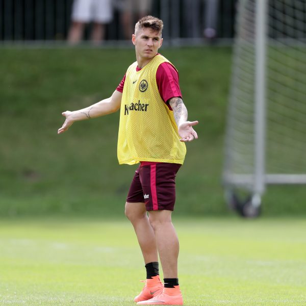 Entschied sich für Körperkunst und gegen das Pokalfinale und die Eintracht: Guillermo Varela.
