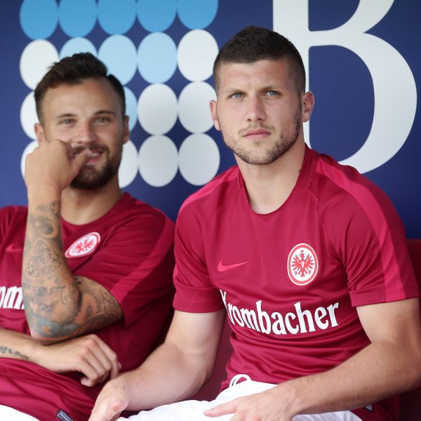 Haris Seferovic (links) und Ante Rebic (rechts) drängen in die Startelf und wollen die Offensivpower der Eintracht verstärken.