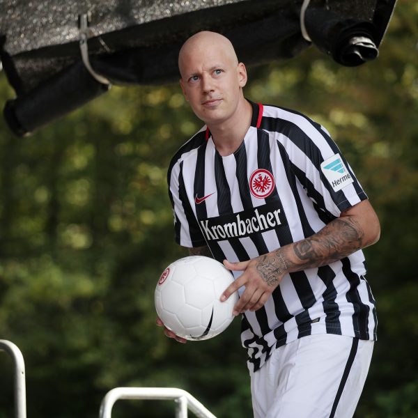 Die Freude bei der Saisoneröffnungsfeier war groß, als Marco Russ die Bühne betrat.