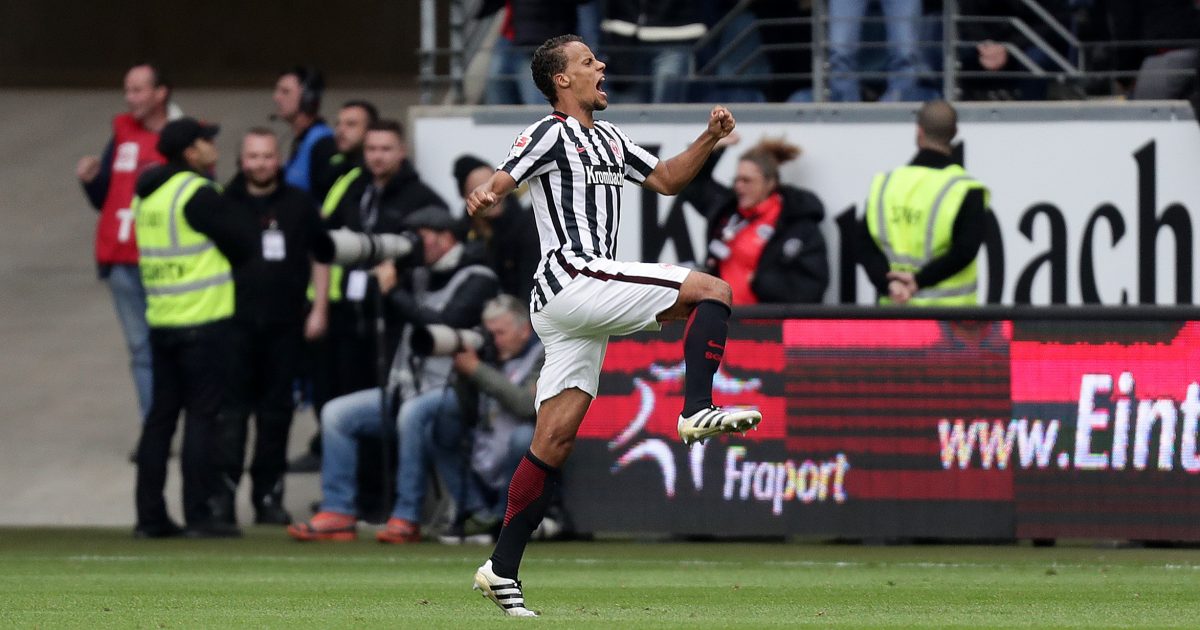 Matchwinner Timothy Chandler bejubelt das 2:2-Ausgleichstor von Marco Fabian.