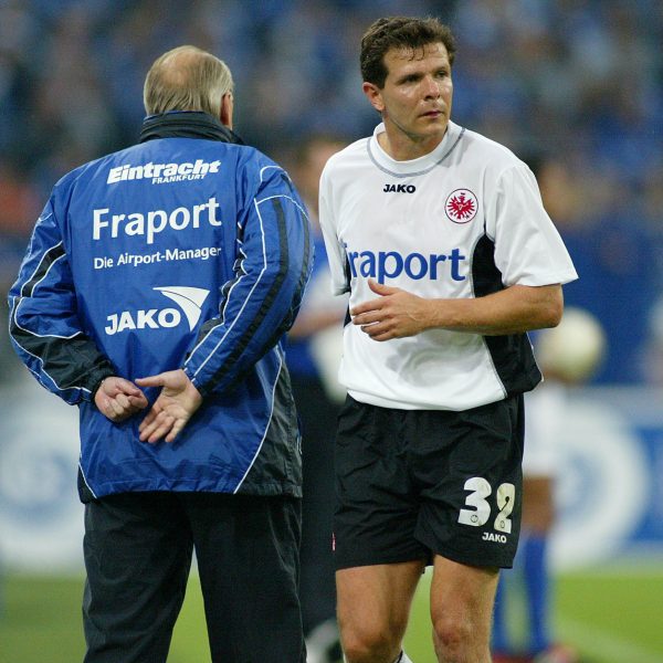Ein Bild mit Symbolcharakter: Willi Reimann (l.) und Andreas Möller fanden bei der Eintracht nicht zusammen.