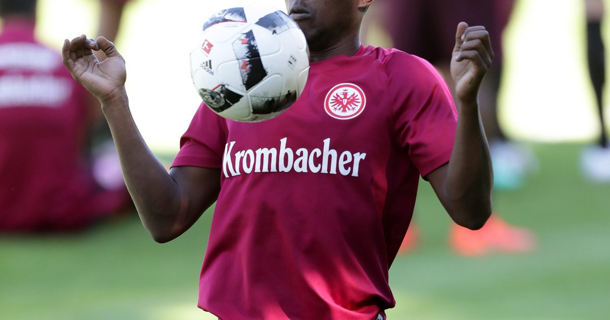 Wurde trotz seiner eher schwachen Leistung von Trainer Niko Kovac in Schutz genommen: Linksverteidiger Taleb Tawatha. 