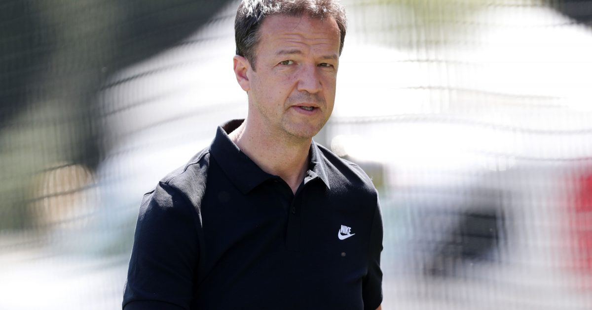 Fredi Bobic ist ein Mann klarer Worte und nimmt die Spieler in die Pflicht.