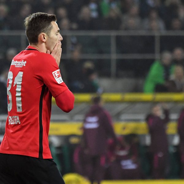 Hrgota vergab die einzige gute Chance der Eintracht in der ersten Halbzeit. (Foto: imago, Jan Hübner)