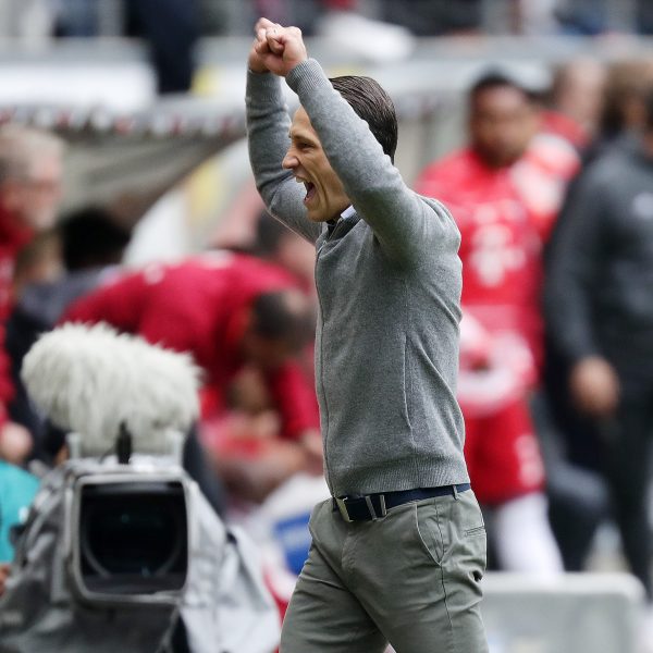 Niko Kovac hat Grund zum Jubeln. Die Eintracht ist unter ihm erfolgreich wie seit vier Jahren nicht mehr.