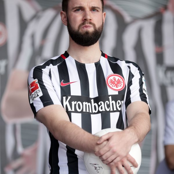 62 Spiele - 5 Tore - 8 Vorlagen! Marc Stendera will bald wieder bei der Eintracht angreifen.