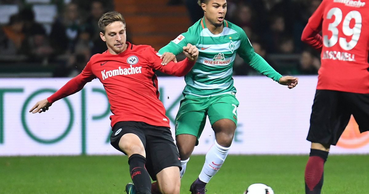 Bastian Oczipka hatte große Mühe mit Serge Gnabry (Foto: imago/Jan Huebner)
