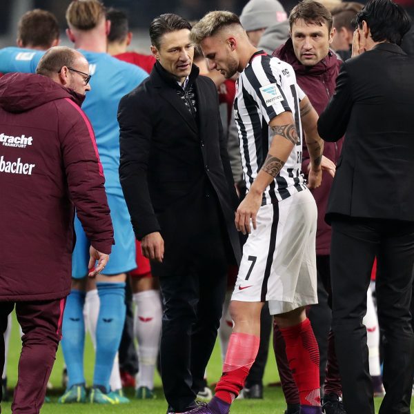 Danny Blum verlässt nach der Partie gegern den 1. FC Köln humpelt den Platz und fällt anschließend mit einem Innenvandriss den Rest der Hinrunde aus.