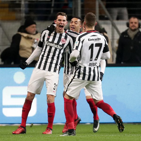 Branimir Hrgota bejubelt seinen Treffer zum 1:0.