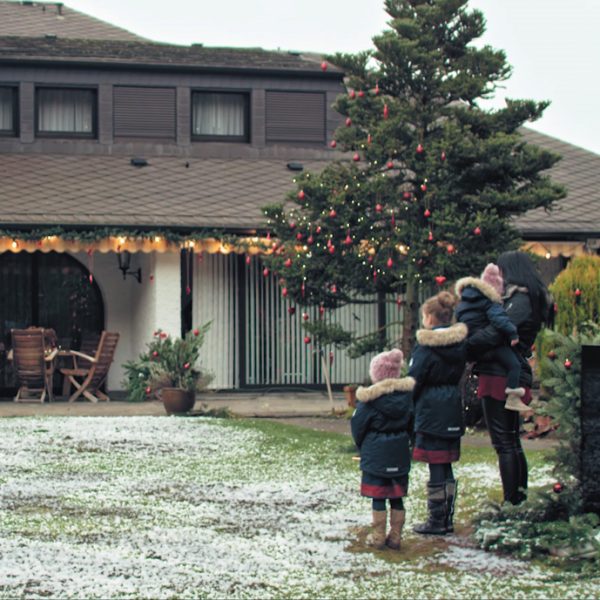 Der Discounter "Penny" drehte mit der Familie Hellmann einen schönen Weihachtsspot. Mit dabei: Eintracht Fan Michael Hellmann.