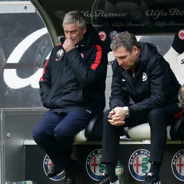 Verzweifelt und hoffnungslos: Die Miene von Ex-Coach Armin Veh wurde zum Symbol für das I. Quartal der Eintracht.