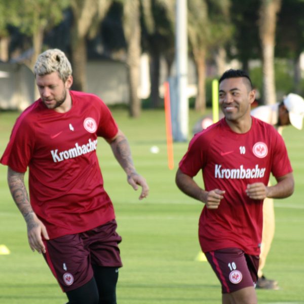 Für Marco Russ (li.) kam ein Einsatz freilich noch zu früh. Marco Fabian (re.) hingegen spielte sehr ordentlich gegen St. Petersburg.