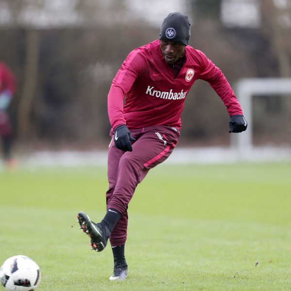 Andersson Ordóñez gab heute sein Trainingsdebüt für die Eintracht. 