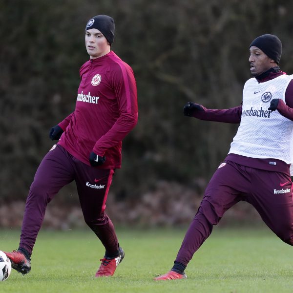 Joel Gerezgiher (re.) hat bereits einen neuen Verein gefunden. Und Enis Bunjaki (li.) steht auch noch auf dem Sprung zu einem neuen Club.