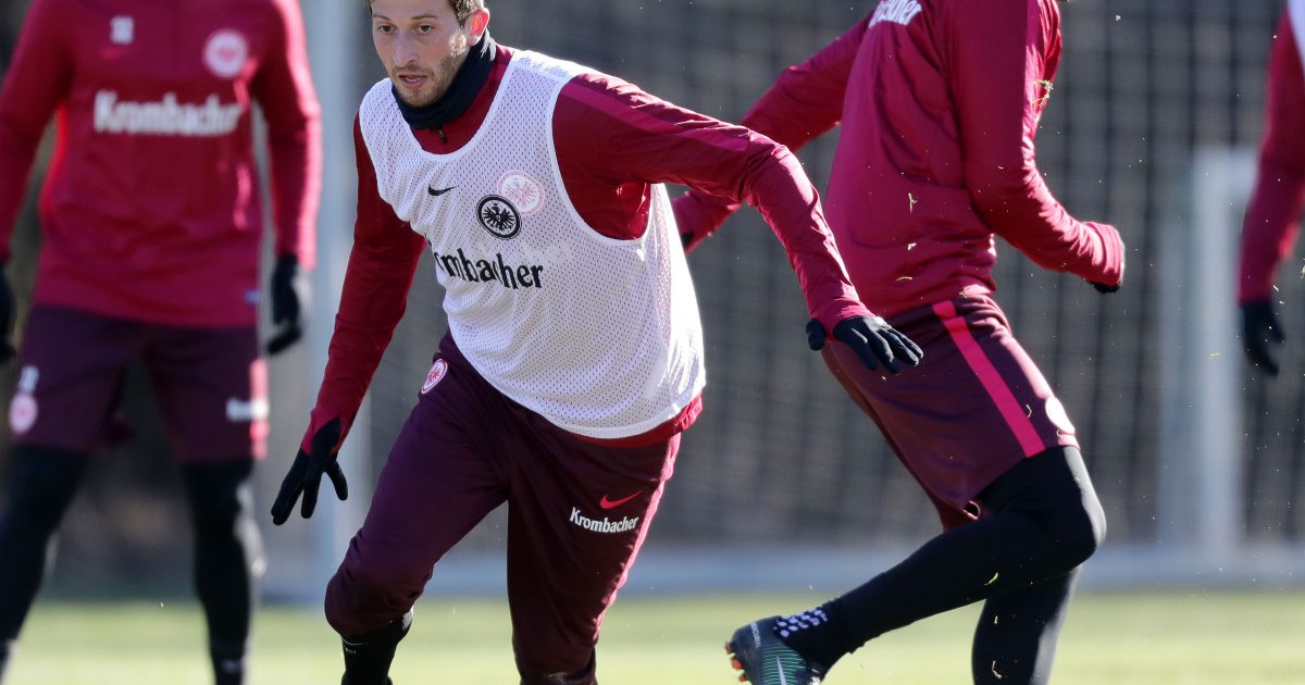 David Abraham (links) absolvierte in dieser Saison 18 Pflichtpiele, erzielte dabei ein Tor und gab eine Torvorlage.