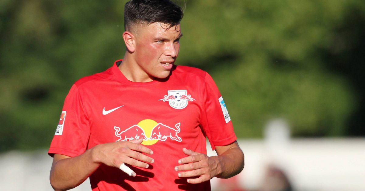 Renat Dadashov trägt wieder den Adler auf der Brust. Bild: imago/Picture Point LE