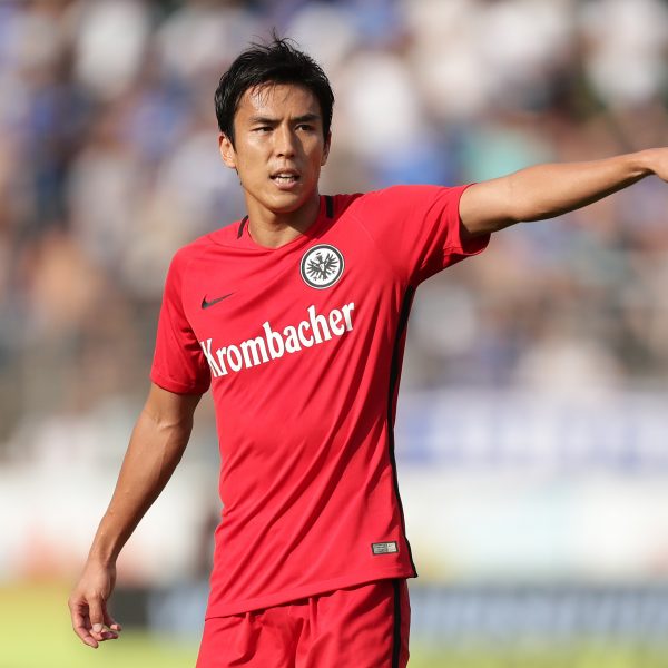 Makoto Hasebe ist einer der Führungsspieler der Eintracht.