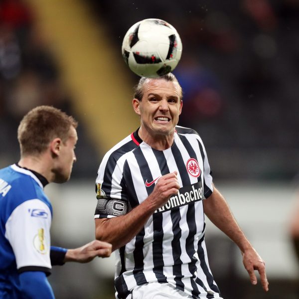 Alex Meier war vom Spiel auch nicht begeistert, dennoch war der Tenor klar: „Hauptsache weiter!“