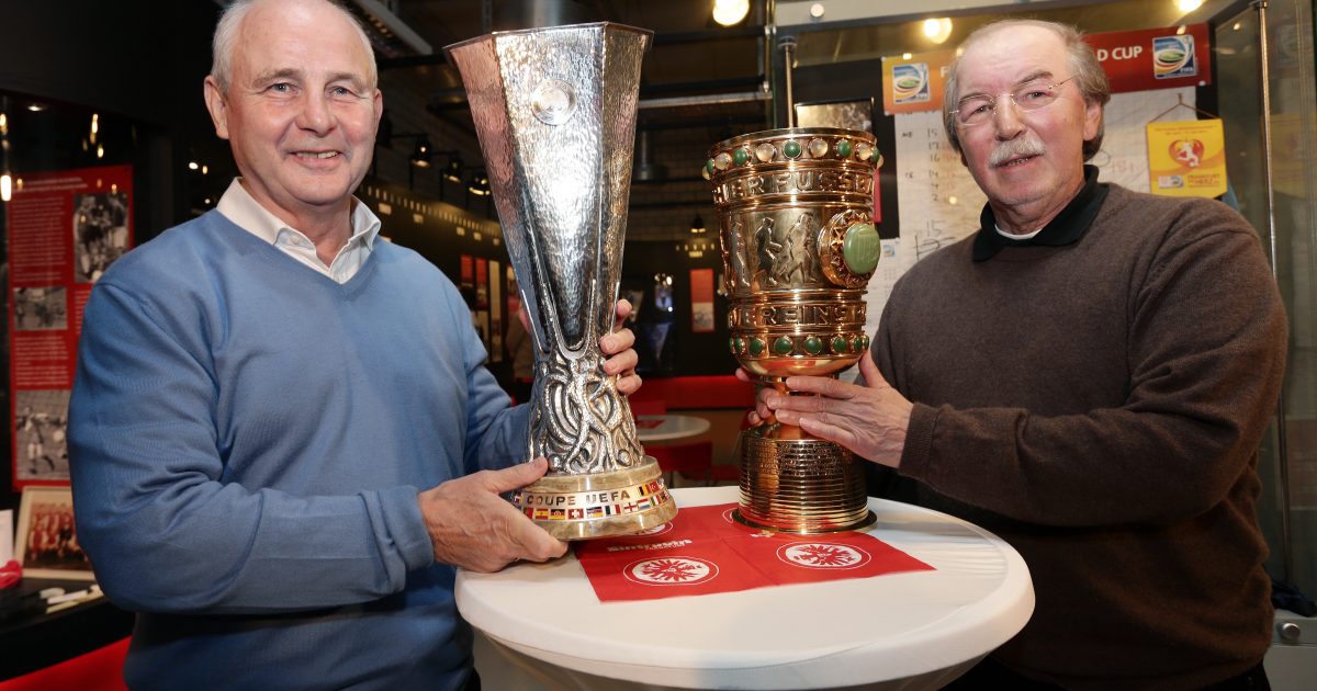 Bernd Hölzenbein (l.) und Jürgen Grabowski warfen 1972 Hannover 96 aus dem Pokal.