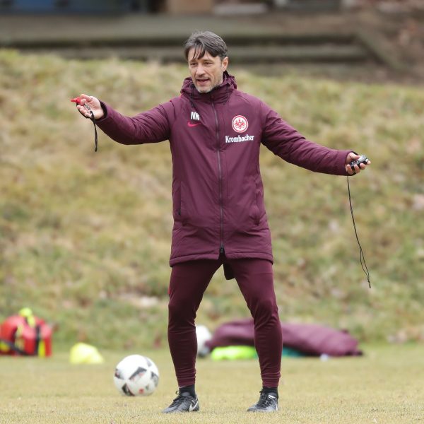 Trainer Niko Kovac hat bei der Eintracht alle Hände voll zu tun ...