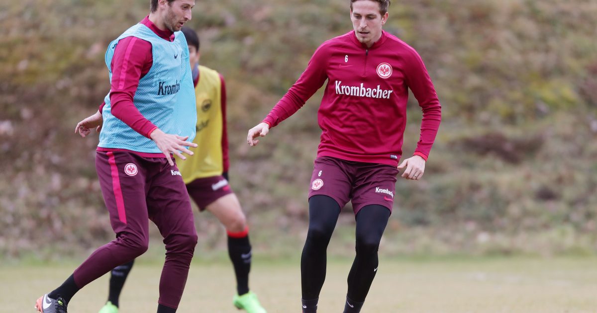 Wird Bastian Oczipka der Vertreter von David Abraham in den kommenden beiden Ligaspielen?