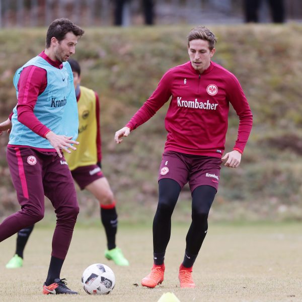 Wird Bastian Oczipka der Vertreter von David Abraham in den kommenden beiden Ligaspielen?