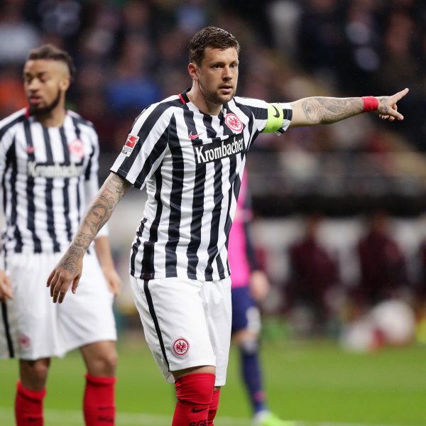 Über diese Auszeichnung darf er sich freuen. Marco Russ wurde von den Fans zum Spieler des Spiels gegen den HSV gewählt.