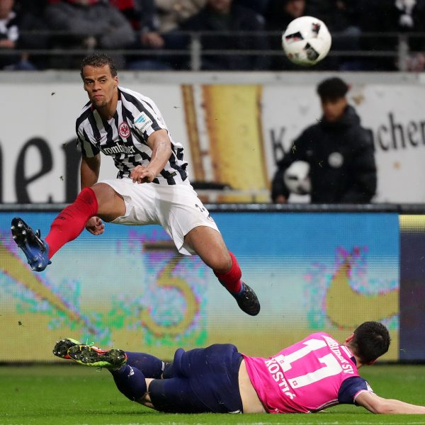 So wild entschlossen wie in dieser Situation sah man Chandler in der Rückserie nicht mehr so häufig.