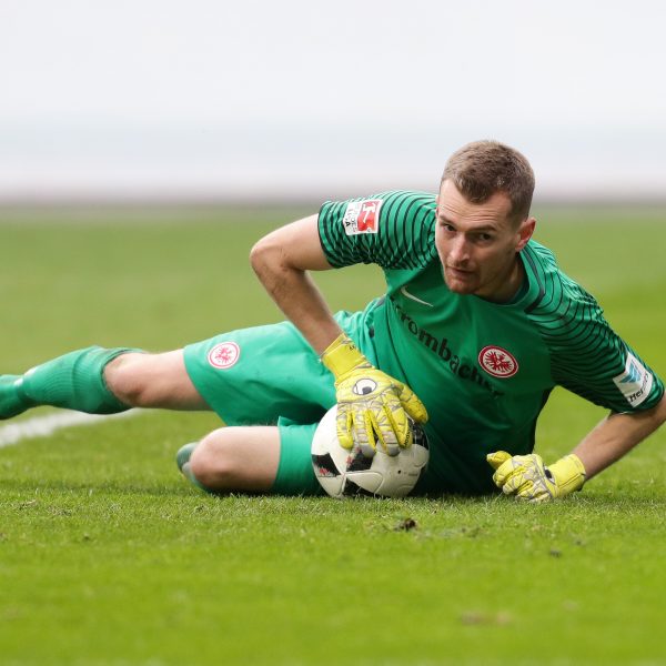 Leistungsträger und Symphatieträger. Verlängert Hradecky seinen Vertrag?