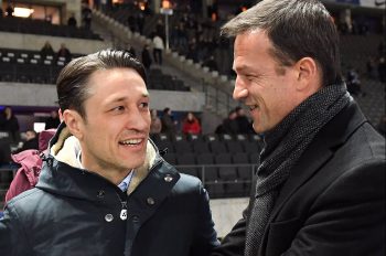Niko Kovac und Fredi Bobic müssen einen schwierigen Spagat bewältigen. (imago/Hübner)