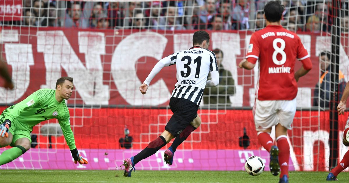 Hatte gleich zweimal ein Tor auf dem Fuß: Hrgota. (Bild: Imago/Michael Weber)