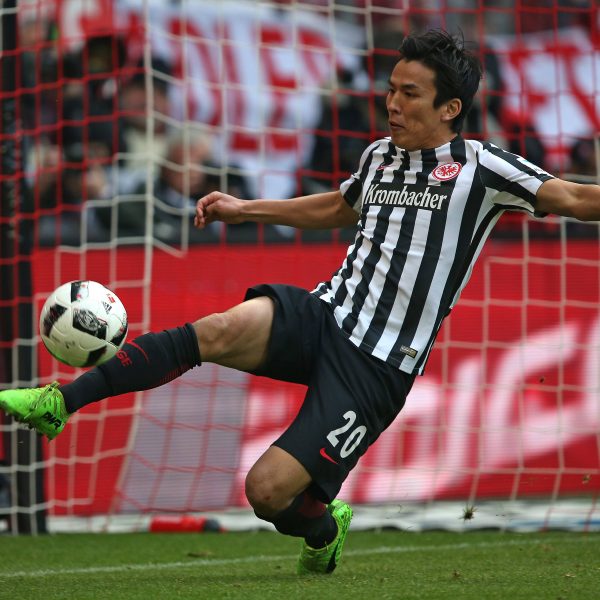 Makoto Hasebe verletzte sich bei einer Rettungsaktion. (Bild: imago/GEPA Pictures)