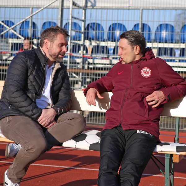 Bernd Hollerbach (li.) und Niko Kovac (re.) kennen sich aus gemeinsamen HSV-Zeiten. (Foto: Imago/Jan Huebner)