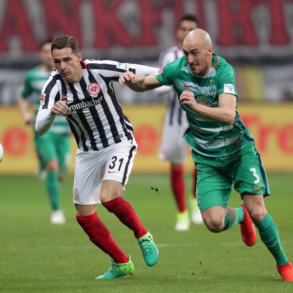 Branimir Hrgota (li.) hatte eine der vier großen Möglichkeiten für die Hessen.