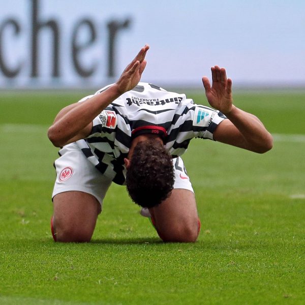  Timothy Chandler macht die Situation derzeit deutlich. (Bild: imago/Jan Hübner)