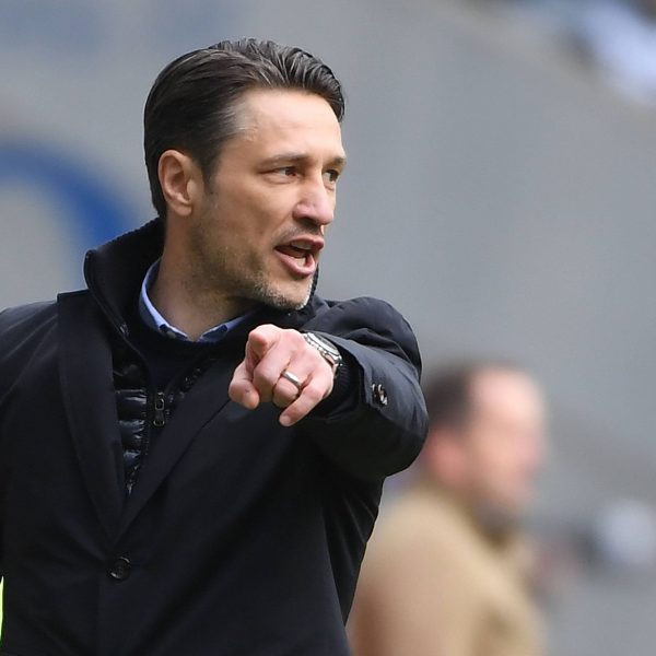  Kovac zeigt die Richtung an, ruft aber kein neues Saisonziel aus. (Bild: imago/Jan Huebner)