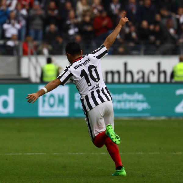  Dank Fabian drehte die SGE die Partie. Der erste Dreier seit zehn Spielen ist endlich eingetütet. (Bild: imago/Schüler)